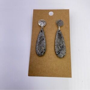Fossilized Moss Agate Gray & Black Flaked Teardrop Lacy Studded Back Earrings